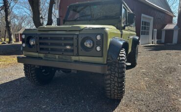 Land-Rover-Defender-1990-9