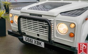 Land-Rover-Defender-1990-SUV-1