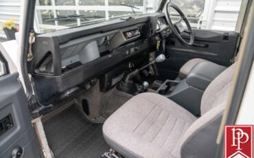 Land-Rover-Defender-1990-SUV-20