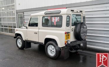 Land-Rover-Defender-1990-SUV-32