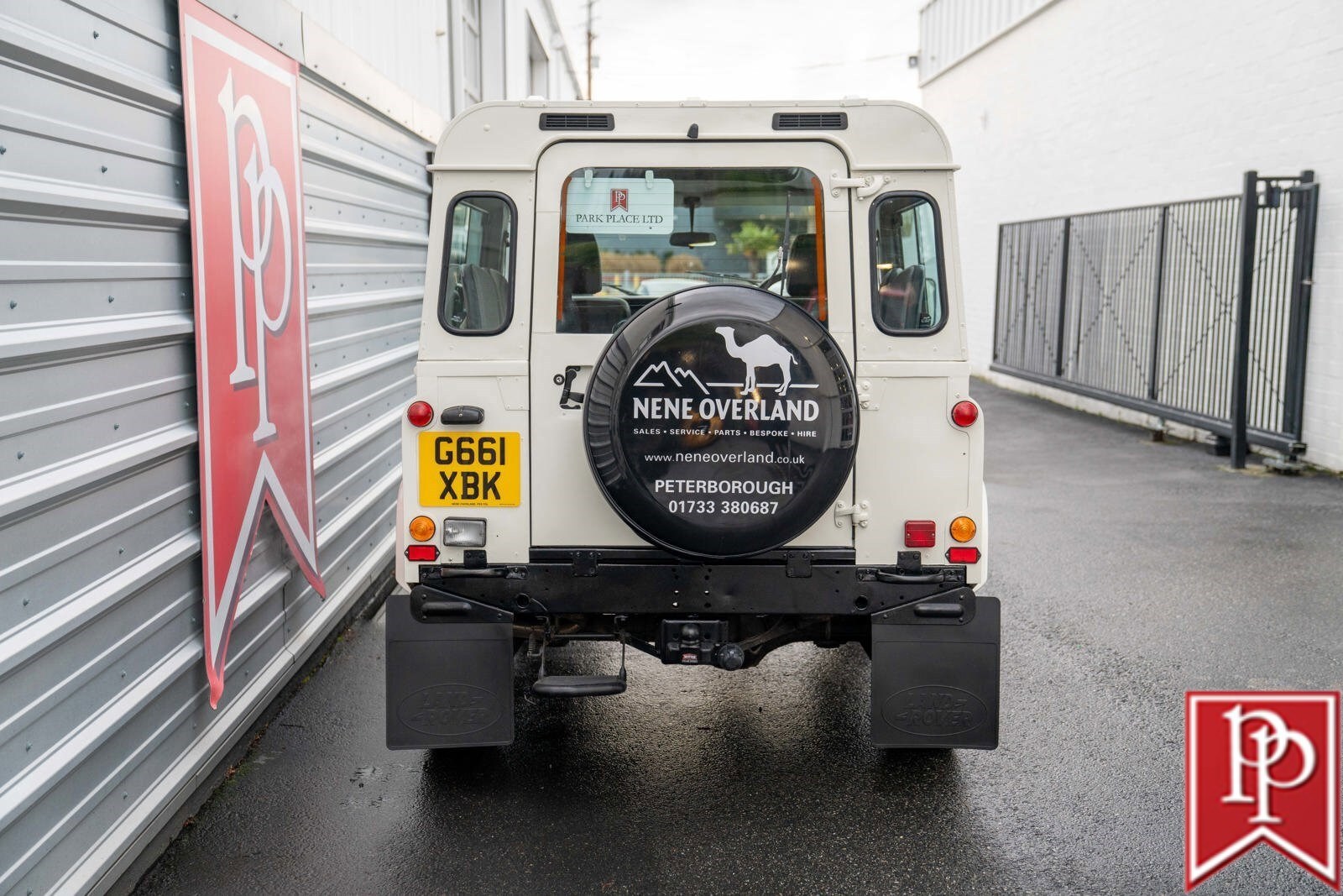 Land-Rover-Defender-1990-SUV-33