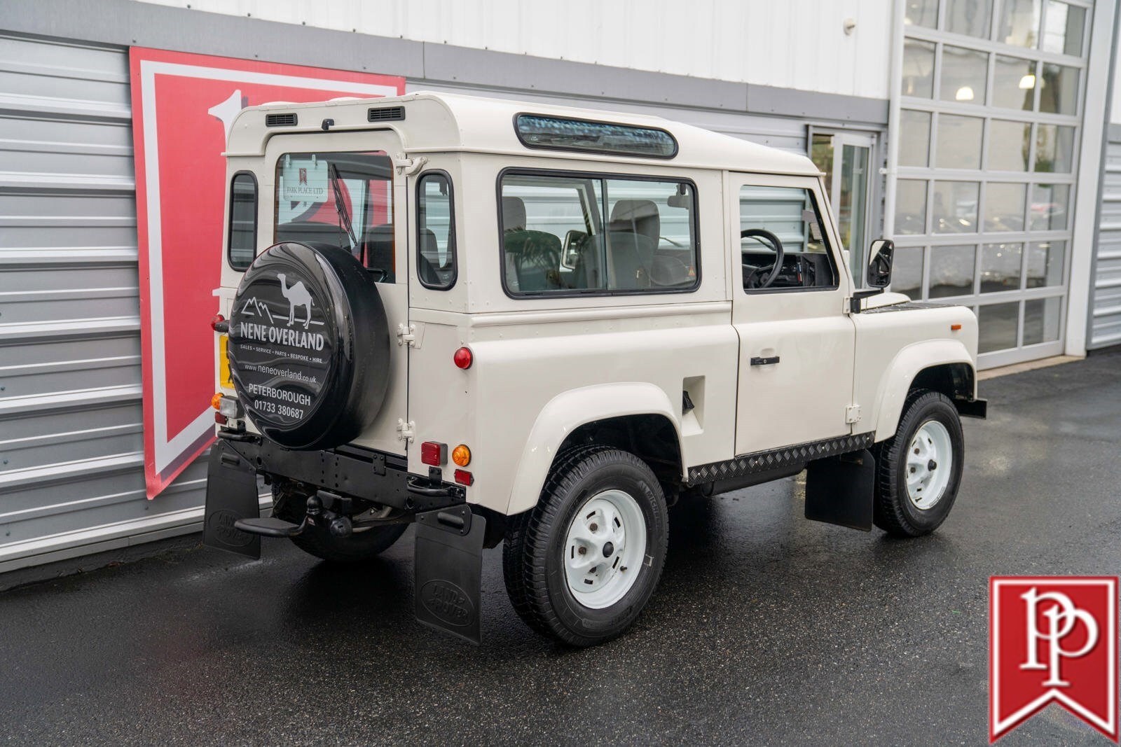 Land-Rover-Defender-1990-SUV-34