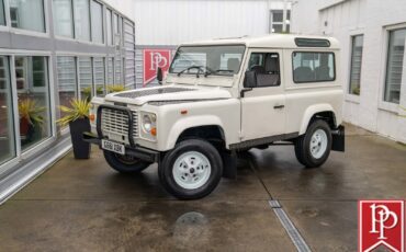 Land-Rover-Defender-1990-SUV