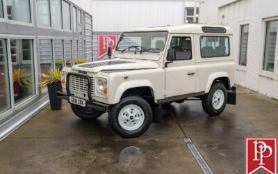 Land Rover Defender 1990 SUV