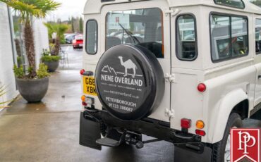 Land-Rover-Defender-1990-SUV-6