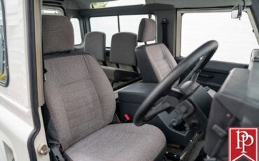 Land-Rover-Defender-1990-SUV-9