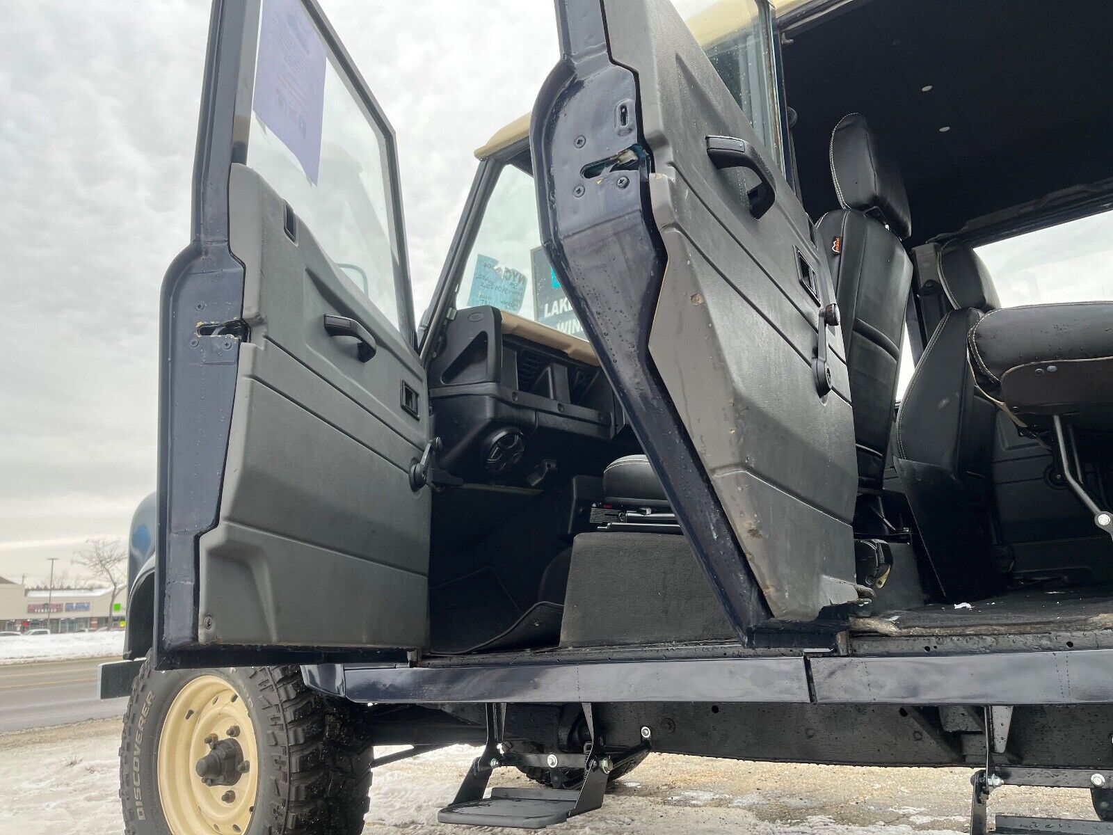 Land-Rover-Defender-1991-Crew-Cab-Pickup-18