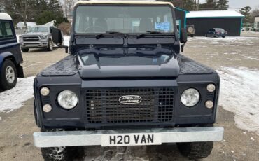Land-Rover-Defender-1991-Crew-Cab-Pickup-2