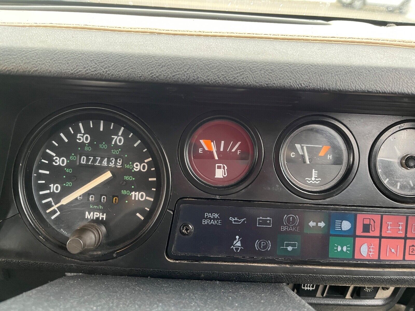 Land-Rover-Defender-1991-Crew-Cab-Pickup-20