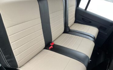 Land-Rover-Defender-1991-Crew-Cab-Pickup-24