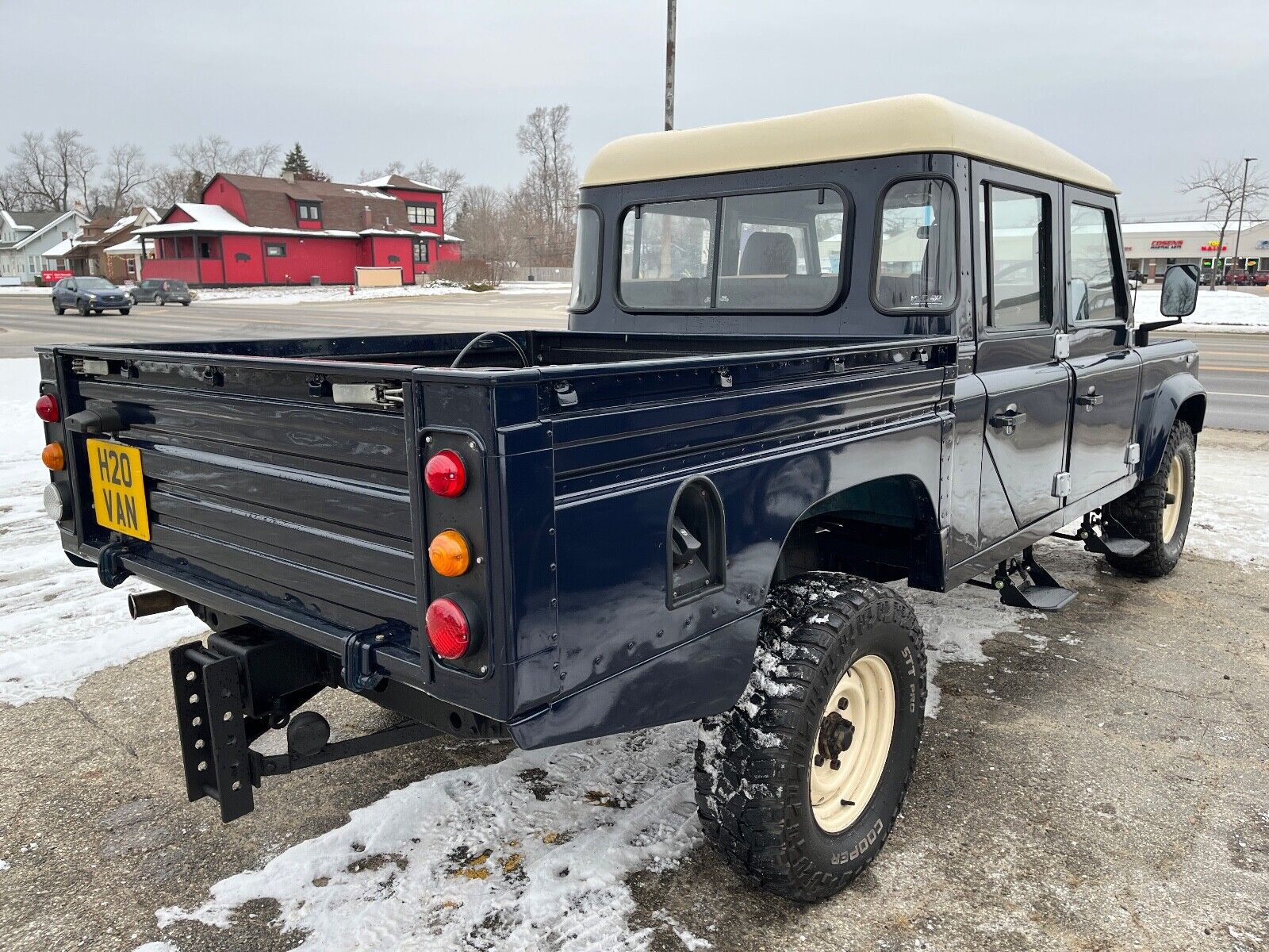 Land-Rover-Defender-1991-Crew-Cab-Pickup-5