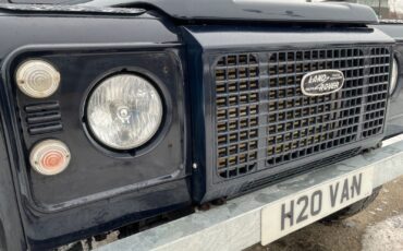 Land-Rover-Defender-1991-Crew-Cab-Pickup-8