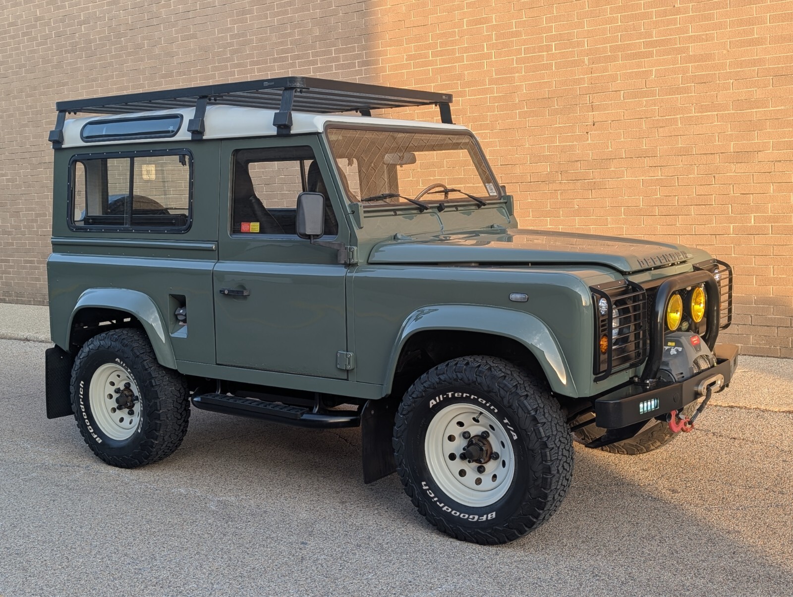 Land Rover Defender 1992 SUV