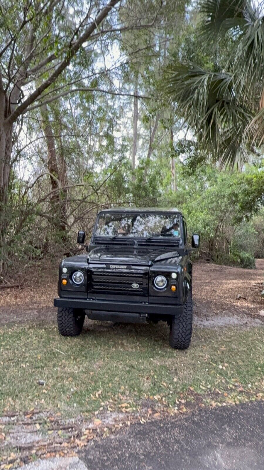 Land-Rover-Defender-1993-10