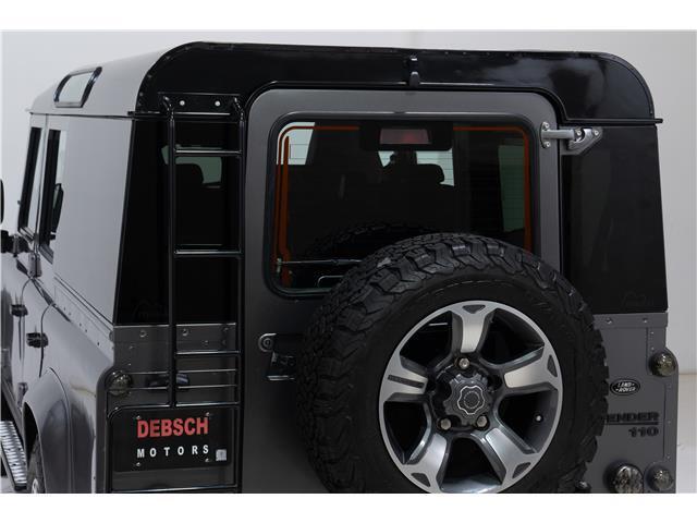 Land-Rover-Defender-1993-12
