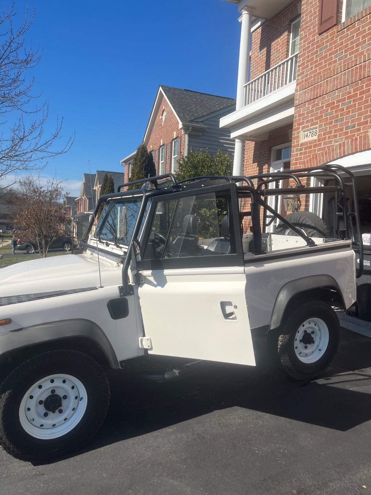 Land-Rover-Defender-1993-28