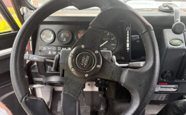 Land-Rover-Defender-1993-32