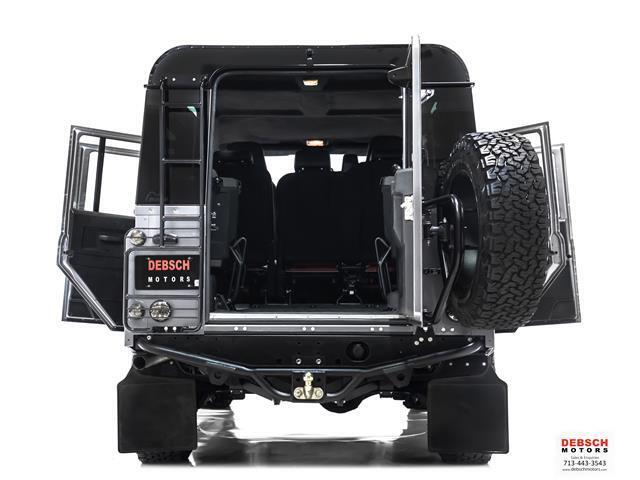 Land-Rover-Defender-1993-8