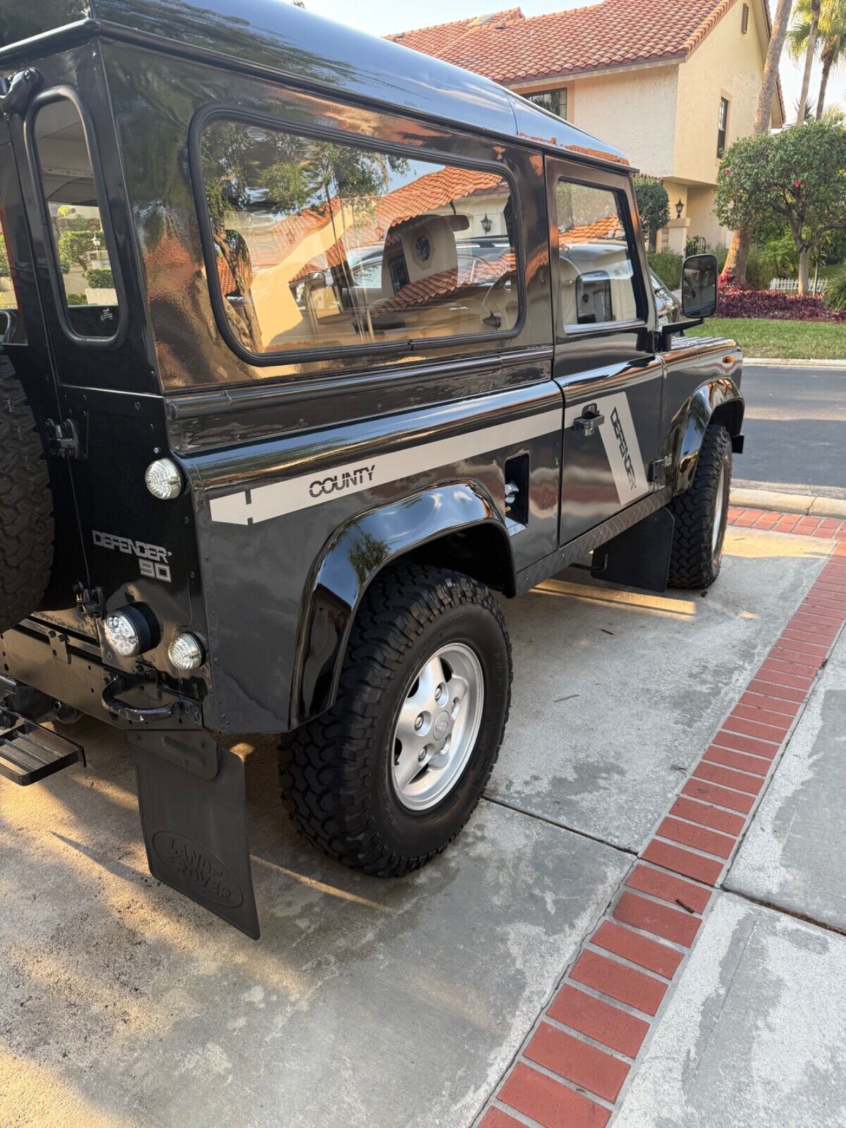 Land-Rover-Defender-1993-8