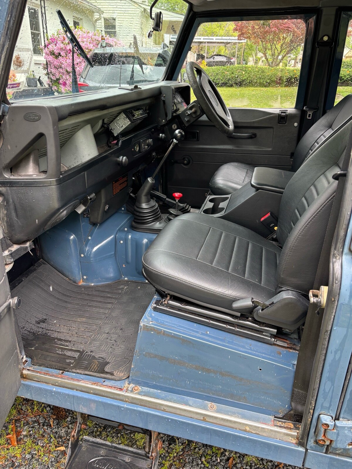 Land-Rover-Defender-1993-SUV-13