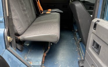 Land-Rover-Defender-1993-SUV-7