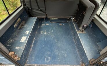 Land-Rover-Defender-1993-SUV-9
