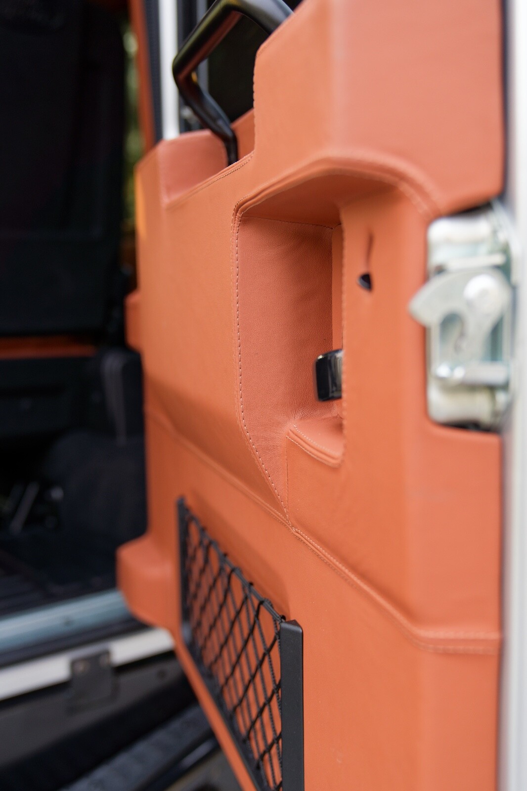 Land-Rover-Defender-1994-10