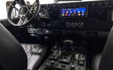 Land-Rover-Defender-1994-10