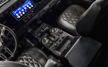 Land-Rover-Defender-1994-13