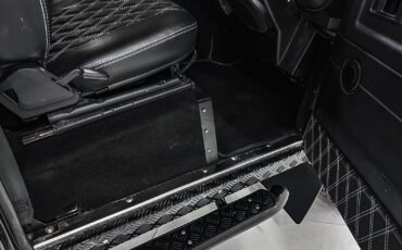 Land-Rover-Defender-1994-19