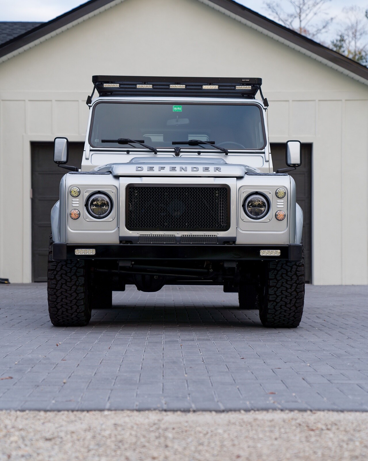 Land-Rover-Defender-1994-2