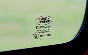 Land-Rover-Defender-1994-25