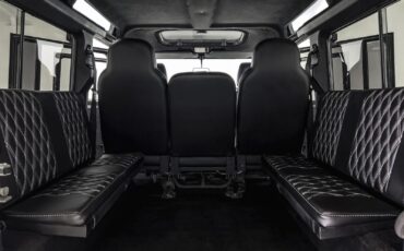 Land-Rover-Defender-1994-26