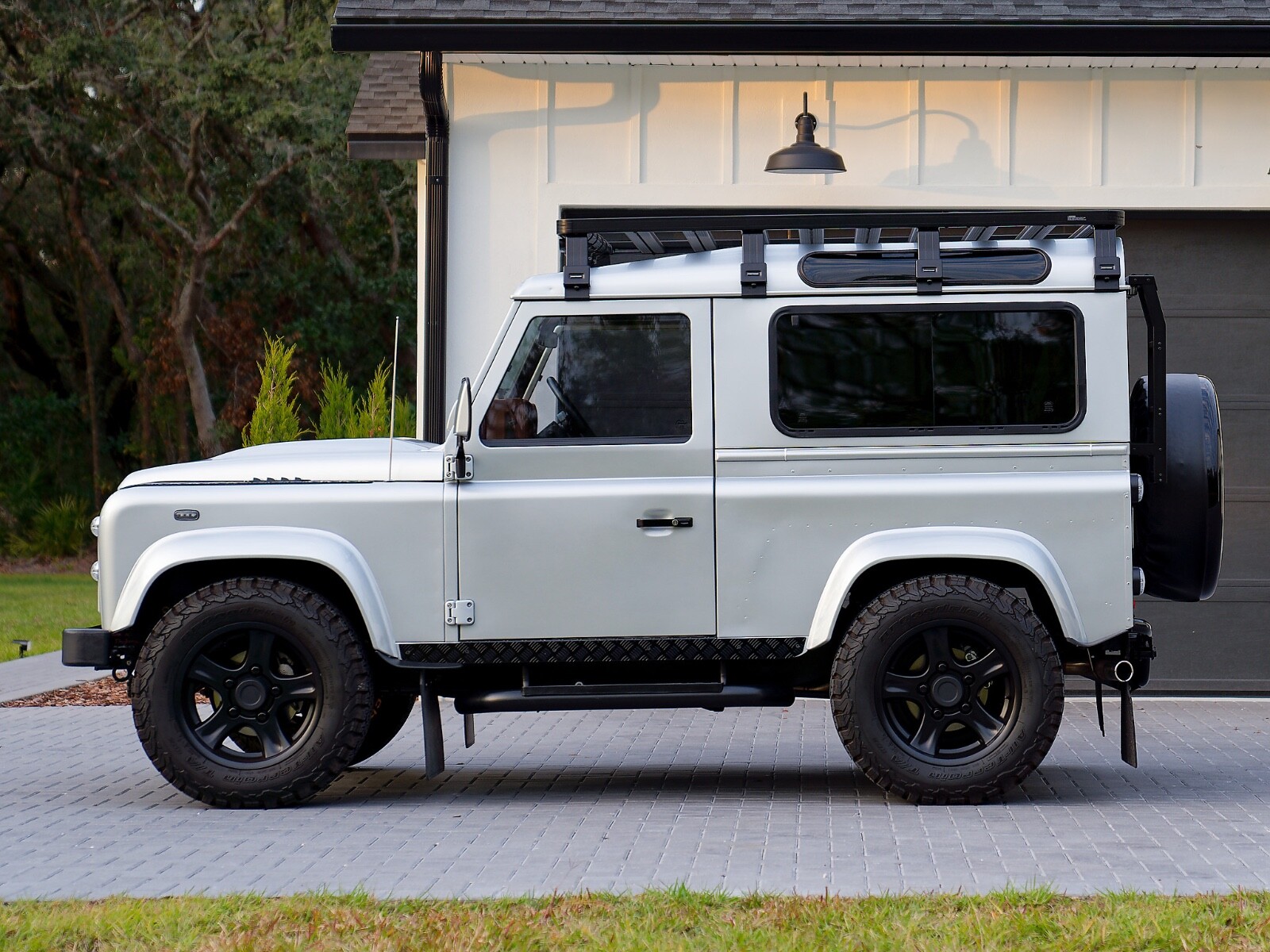 Land-Rover-Defender-1994-3