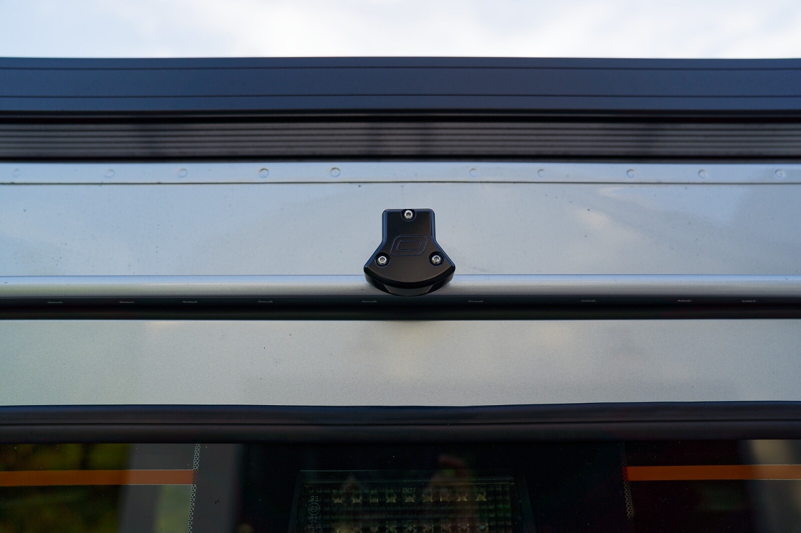 Land-Rover-Defender-1994-31