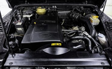 Land-Rover-Defender-1994-38