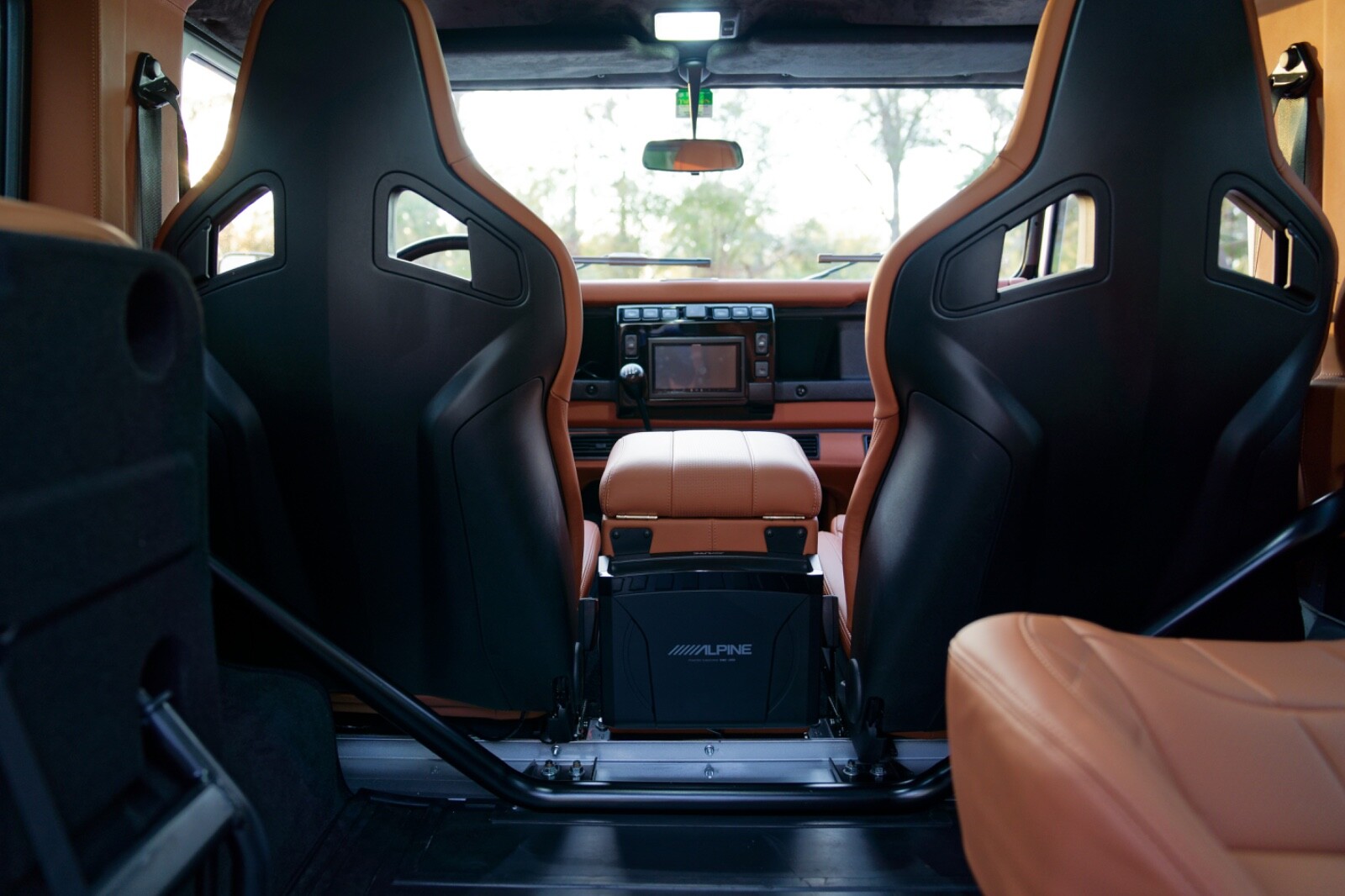 Land-Rover-Defender-1994-4
