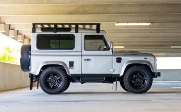 Land-Rover-Defender-1994