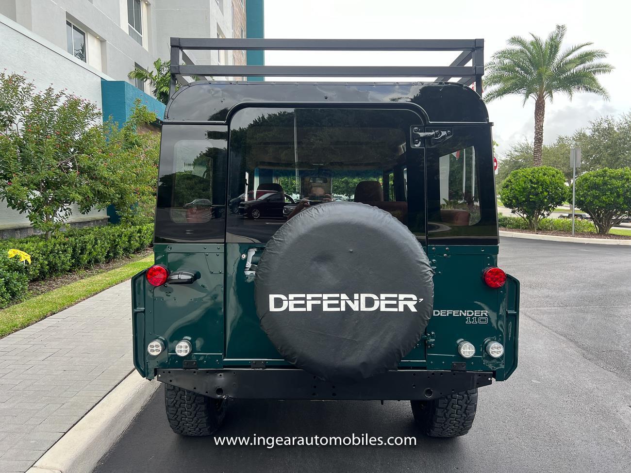 Land-Rover-Defender-1994-SUV-10