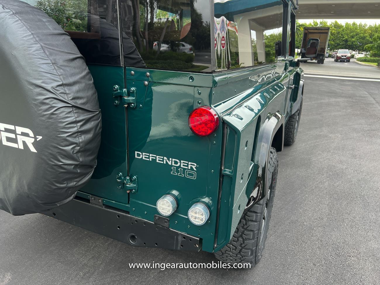 Land-Rover-Defender-1994-SUV-30
