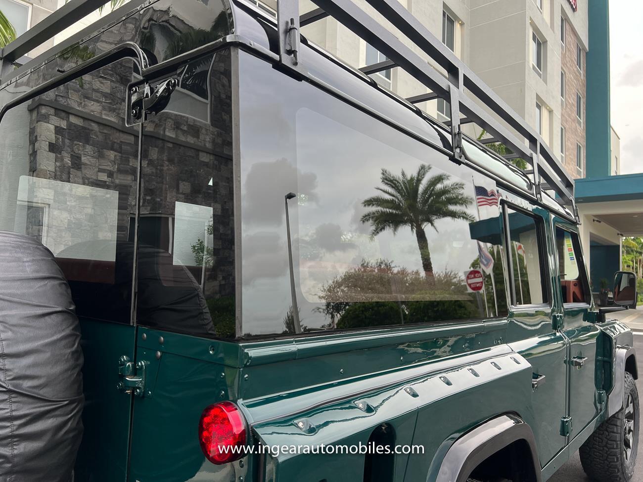 Land-Rover-Defender-1994-SUV-32