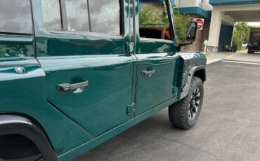 Land-Rover-Defender-1994-SUV-35