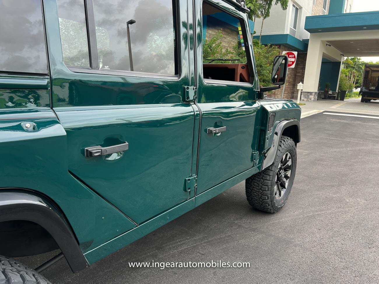 Land-Rover-Defender-1994-SUV-35