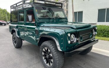 Land-Rover-Defender-1994-SUV