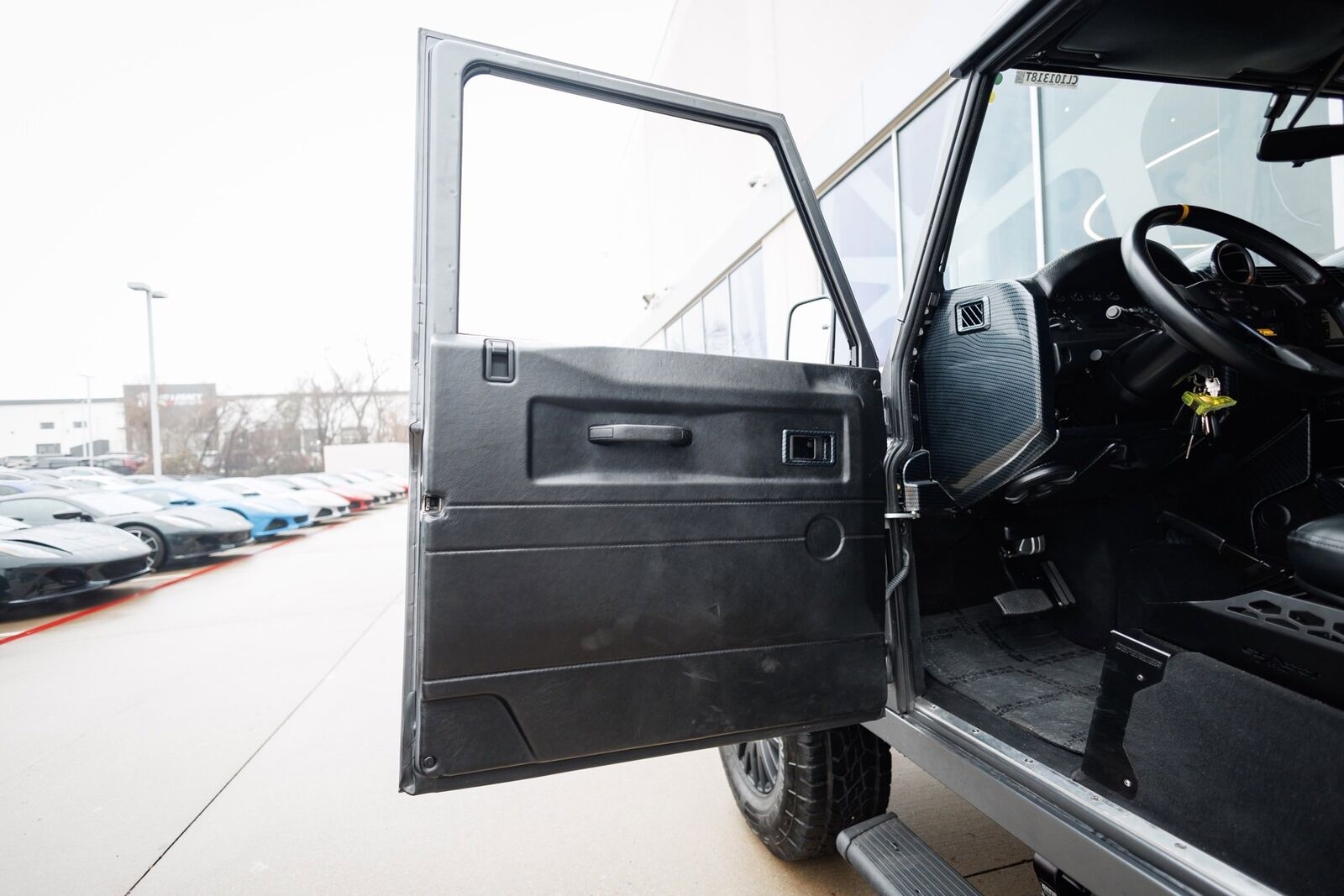 Land-Rover-Defender-1995-SUV-11