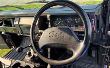 Land-Rover-Defender-1995-SUV-11