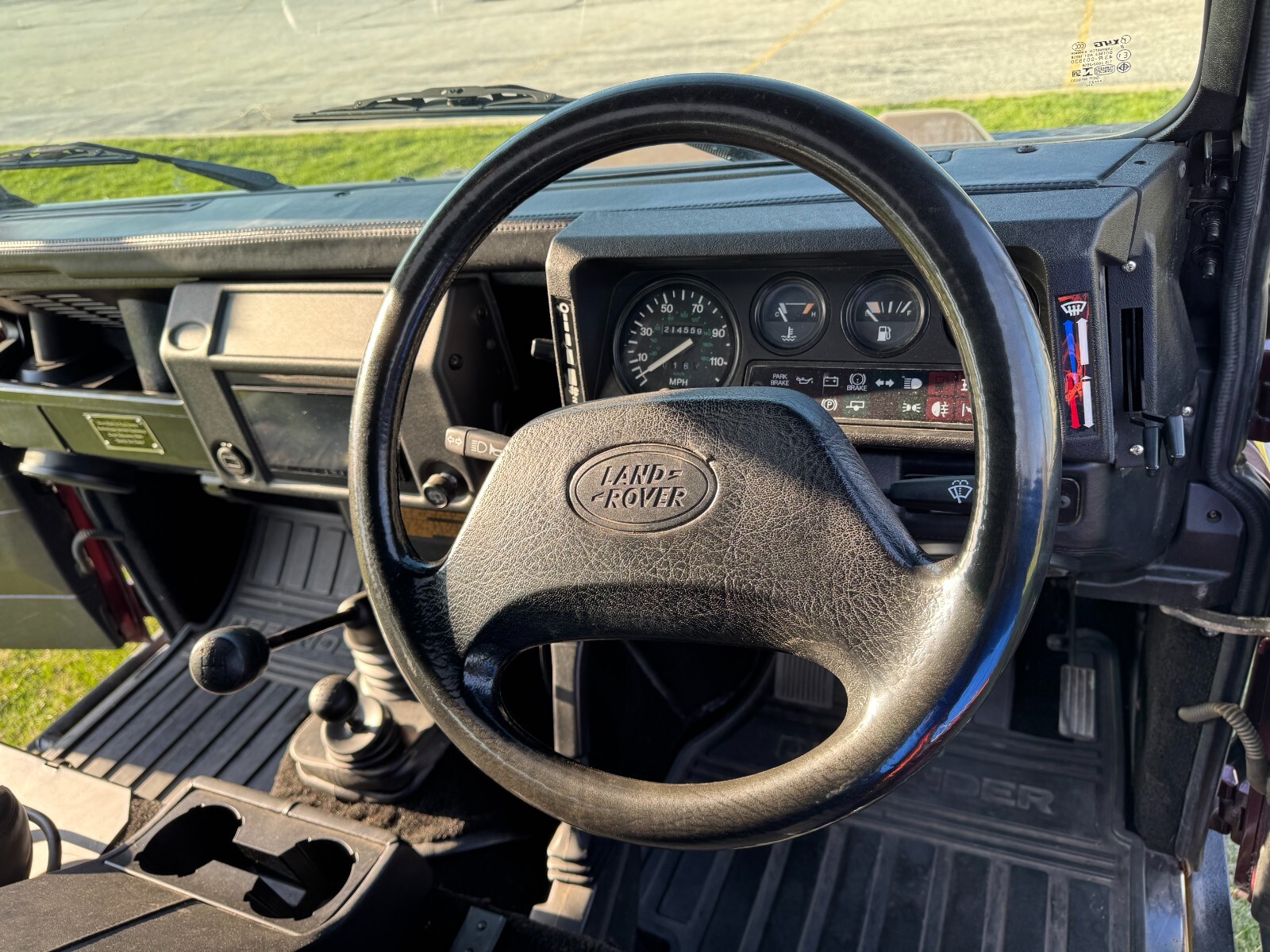 Land-Rover-Defender-1995-SUV-11