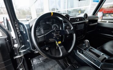 Land-Rover-Defender-1995-SUV-19