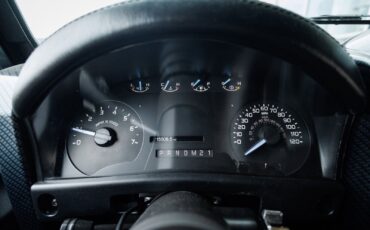 Land-Rover-Defender-1995-SUV-22