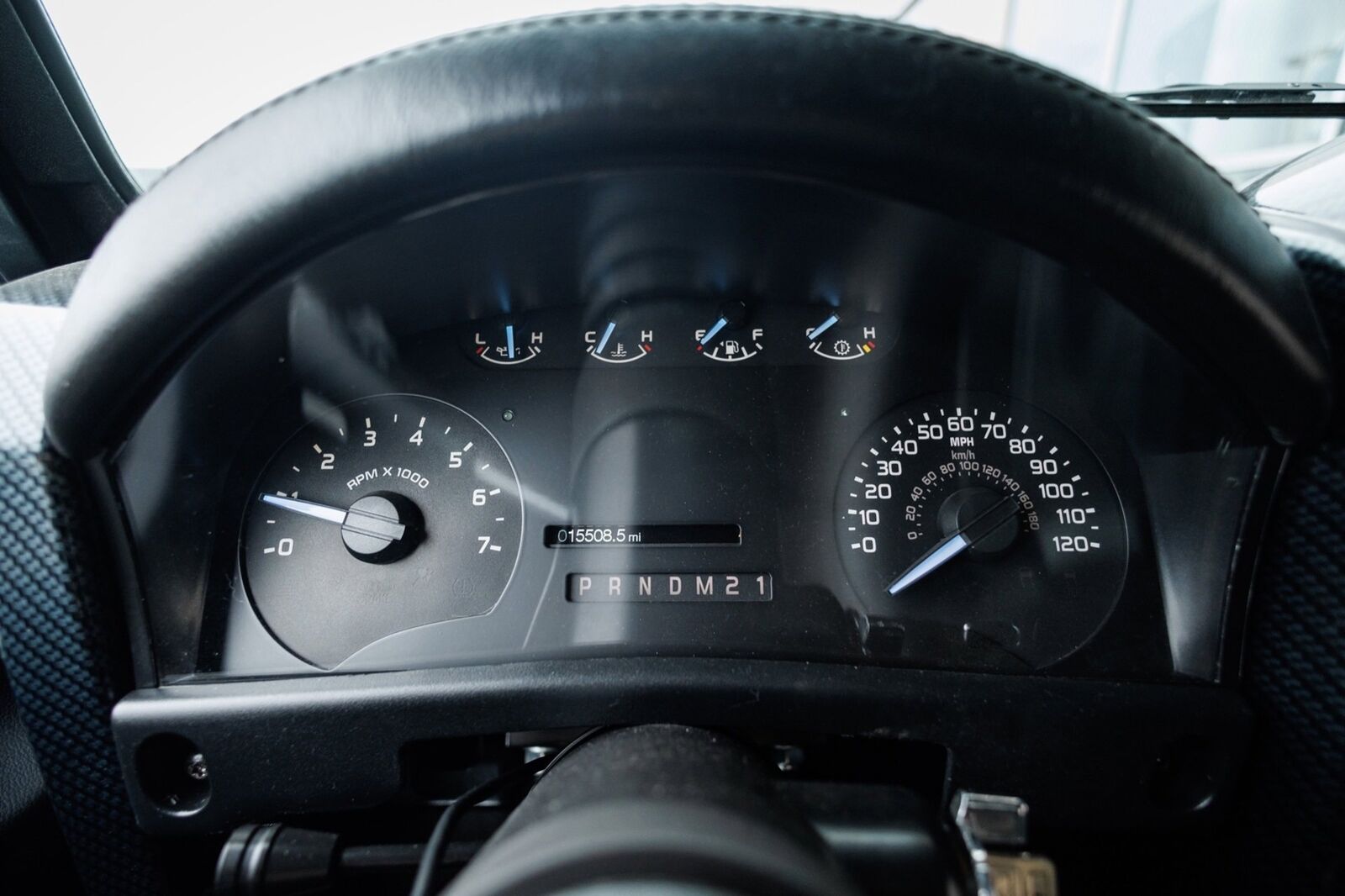 Land-Rover-Defender-1995-SUV-22